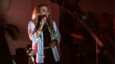 Singer/songwriter Thea aktuell med ny musikk. Foto: Eivind Halås