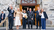 Kongefamilien utenfor Stavanger domkirke, 4. juli 2025. Foto: Stavanger Aftenblad / Jarle Aasland.