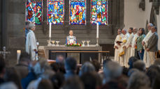 Biskop Anne Lise ådnøy:  Årets medarbeiderdag, gitt til alle ansatte i Den Norske Kirke - Rogaland, var en storstilt 900-årsbursdagsfest hvor «sammen» var dagens røde tråd, som gjennom resten av året. Foto Øystein Viland