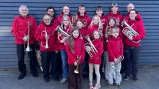 YoungBrass Skanderborg vert med og spelar i gudstenesta.