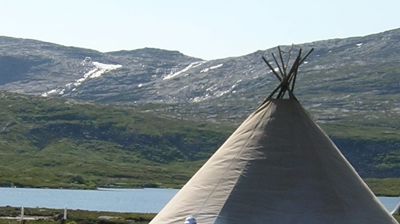 SKÆLLOEN JUPMELE-GAAGKESTIMMIE