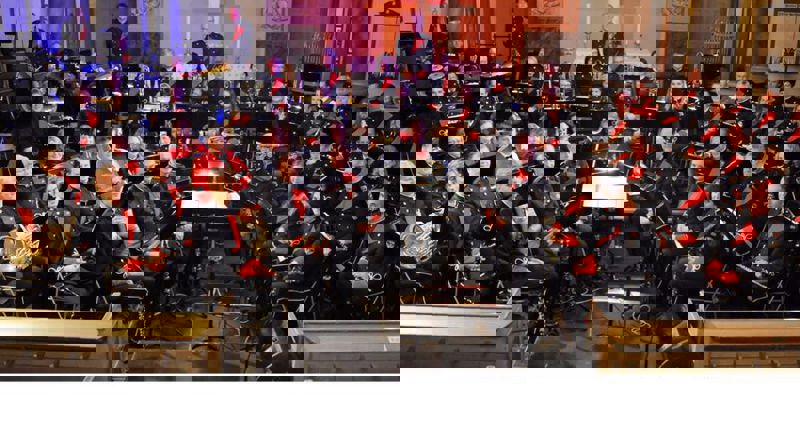 Førjulskonsert i kirken med Mandal musikkforening og Harkmark Blandakor