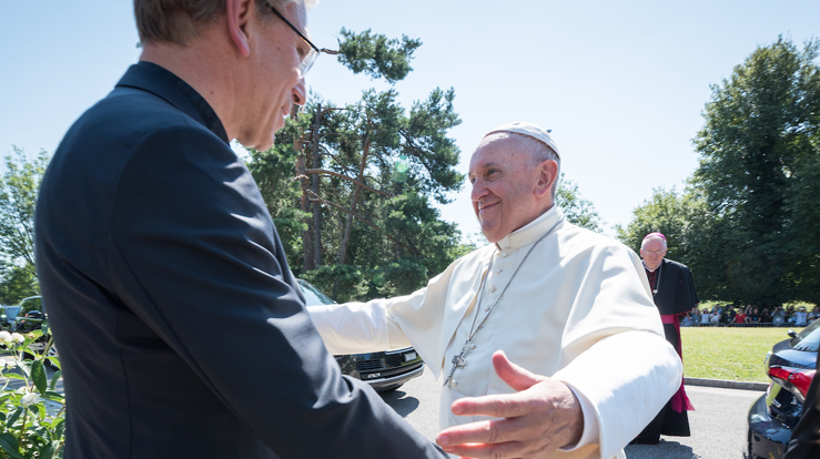 Olav Fykse Tveit møtte Pave Frans fleire gonger i sin jobb som generalsekretær i Kirkenes verdensråd. Her frå Geneve i 2018. Foto: Albin Hillert/Kirkenes Verdensråd