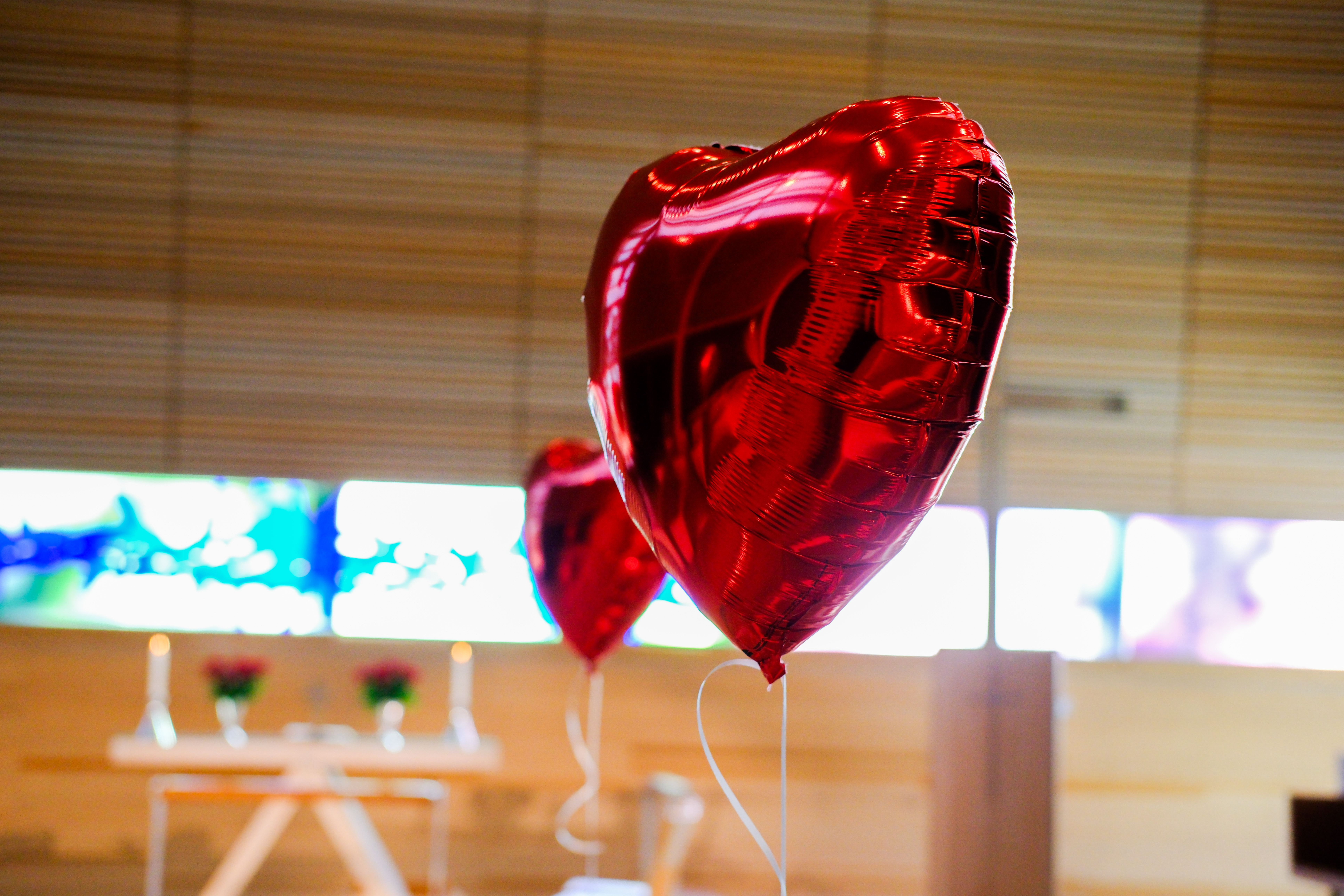 Røde hjerteballonger