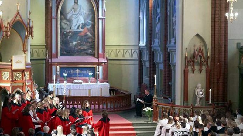 Oversikten over inn- og utmeldte av Den norske kirke i 2019 er nå klar. (Ill. foto: kirken.no)