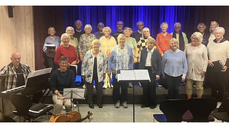 Billedtekst: Seniorkoret DaCapo holdt konsert på Minne kultursenter i Kyrkjebygd 4. sept. 24.