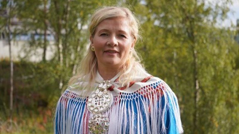 Inger Marit Eira-Åhren blir ny generalsekretær i Samisk kirkeråd og avdelingsdirektør for samisk kirkeliv i Kirkerådet. Hun kommer fra stillingen som direktør i Sametinget. Foto: Sametinget