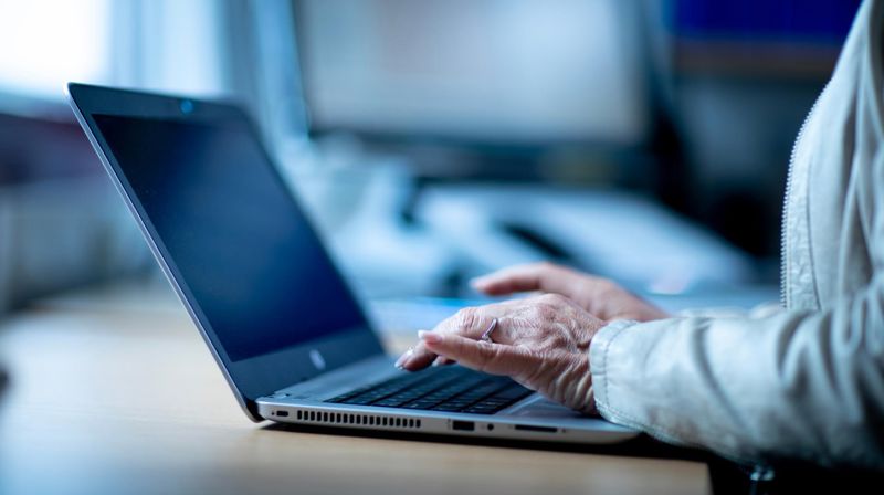 På kyrkja.no/varsel er det mogeleg å sende inn digitalt varsel til Den norske kyrkja. Illustrasjonsfoto: Bo Mathisen / Den norske kyrkja.