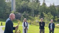 Bilde: åpning av Hestnes gravplass