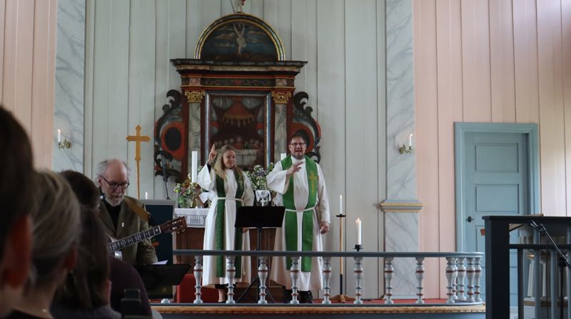 Tegn til tale i gudstjenesten