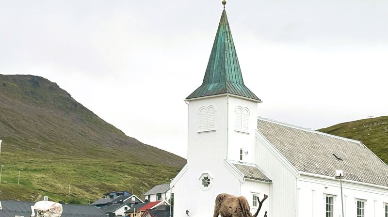 Kirka fyller år og orgelet innvies