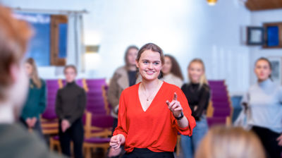 Bli med på ungdomslederkurs!