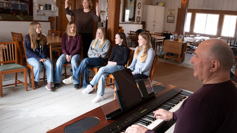 Ungdommer på korøvelse. Foto: Anders Nyhuus