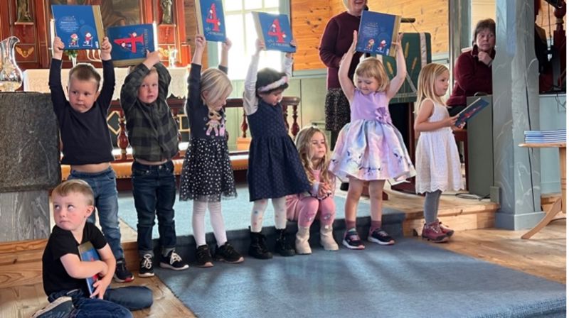 Kjekke bøker og ein ny prest