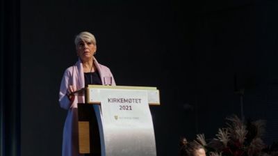 Kirkerådsleder Kristin Gunleiksrud Raaum på Kirkemøtet 2021. Foto: Den norske kirke