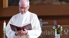 Liturg Ole Martin Norderhaug - foto: Anders Nyhuus