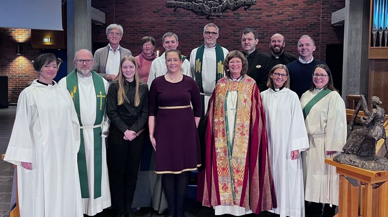 Visitasen blei avslutta med ein flott visitasgudsteneste i Spjelkavik kyrkje søndag 26.november. Bilete: Møre bispedømme