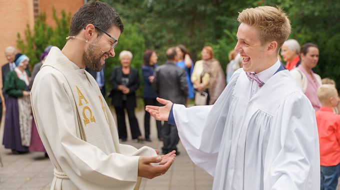 Både vår og høst er konfirmasjonstid i Den norske kirke - og tallene er forholdsvis stabile. (Foto: Tommy Normann)