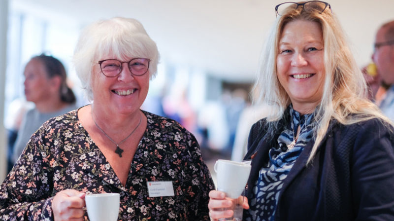 Stemningsglimt fra pausetid på Kirkemøtet. Foto: Den norske kirke
