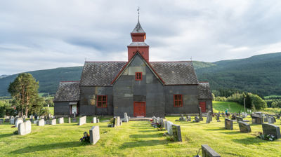Kirken gir en meningsfull og trygg ramme for avskjeden. Foto: Joakim Birkeland/Den norske kirke.