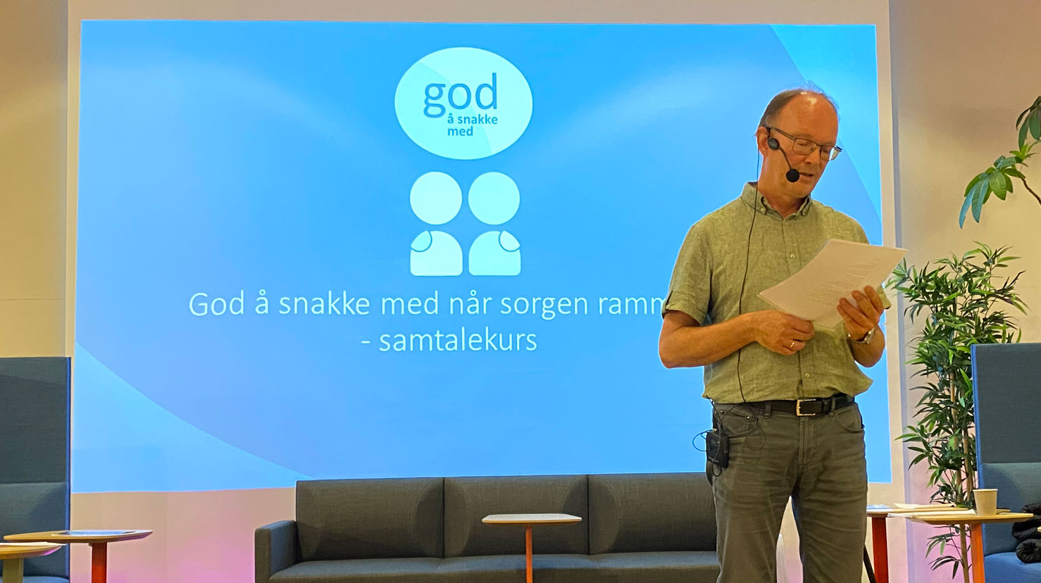 Karl Dag Bærug delte av mange års erfaring frå samtalar hos Kirkens SOS