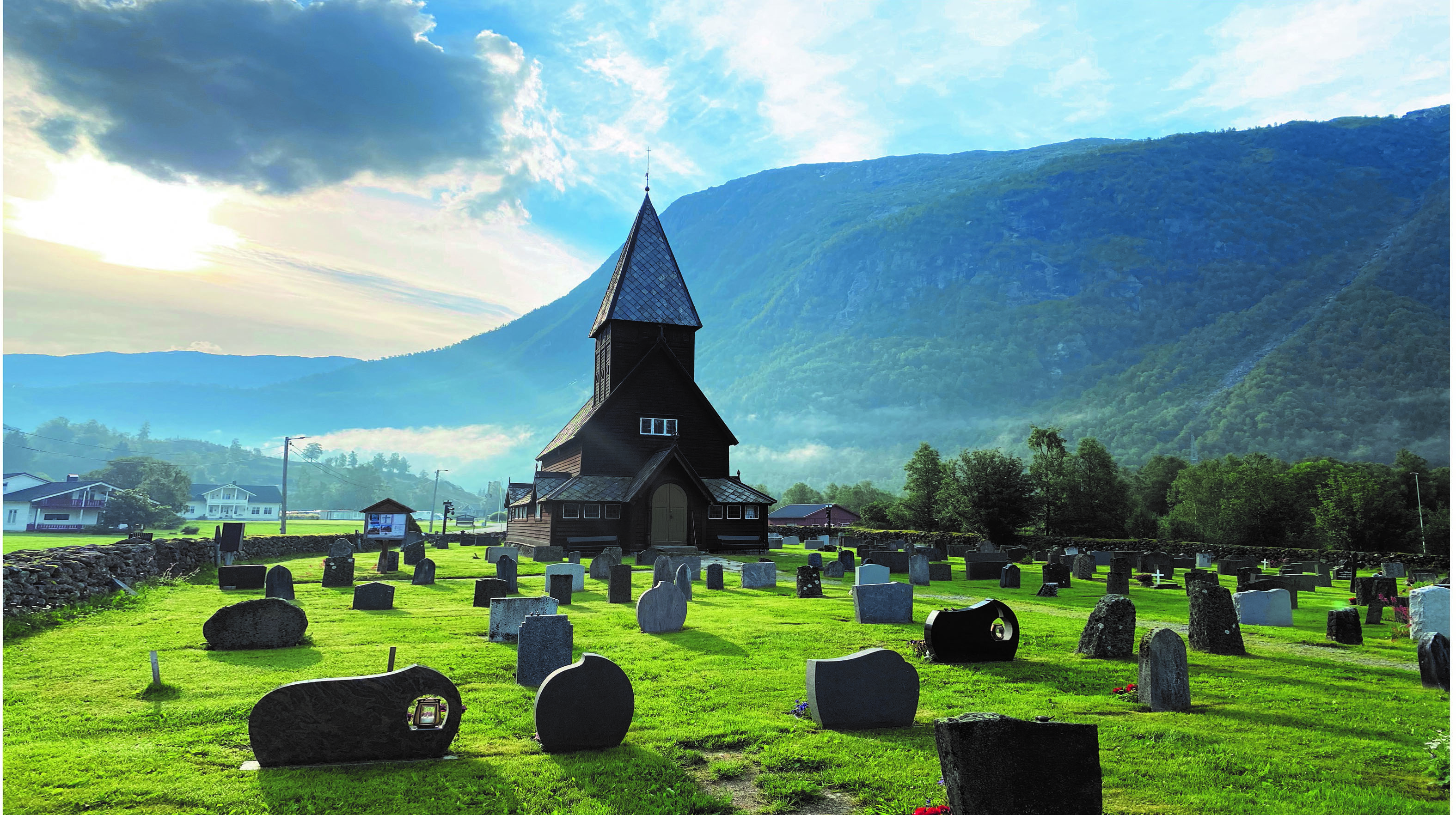 Røldal stavkyrkje Foto: Eirik Moe