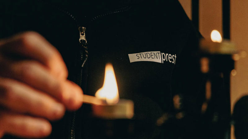 Studentpresten er tilgjengelig for en samtale (illustrasjonsfoto: Den norske kirke)