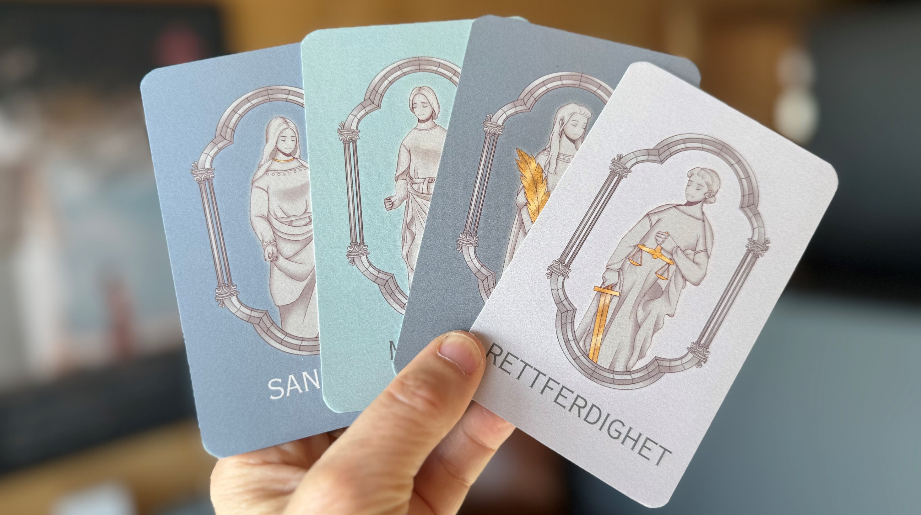 Vakre samtalekort kan ein bestille frå trykkeri. Bilete frå powerpoint-presentasjonen.