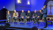 Den 6. desember vart dei seks bispekandidatane intervjua og presenterte av Kyrkjerådet v/Magne Vik Ravndali St.Jakob eller sjå presentasjonen på ein skjerm nær deg. Oppe frå venstre: Stephanie Dietrich (foto: Erlend Berge), Sunniva Gylver (foto: Harald Bø),  Ragnhild Jepsen, Nils Terje Lunde (foto: Forsvaret), Kjersti Gautestad Norheim (foto: Gyrid Cecilie Nygaard) og Gudmund Waaler.