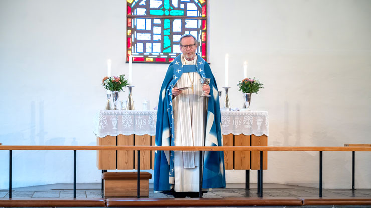 Frå visitasgudstenesta i Hjelme kyrkje. Foto: Torgeir Sandøy Johannesen