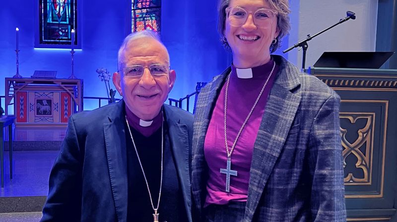 Bildet er fra fredsappell i Moss kirke fredag 1.12 sammen med biskop emeritus Mounib fra Den evangelisk Lutherske kirke i Jordan og det hellige land (ELCJHL). 