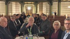 God stemning ved langbordet