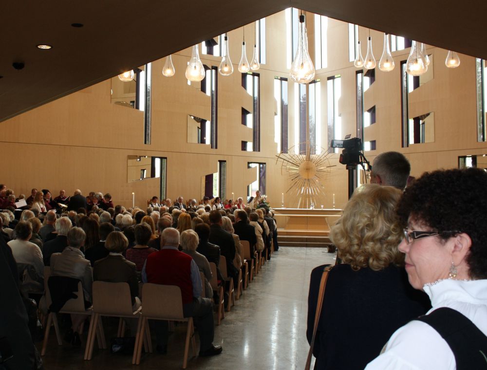 En fullsatt kirke