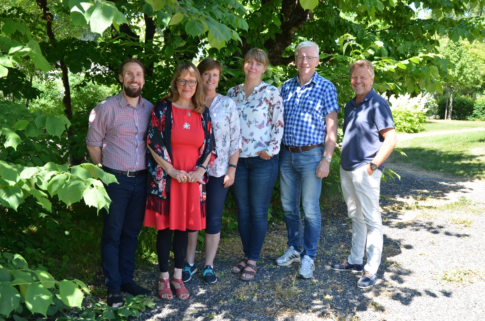 Kenneth Hansen, Synnøve Heggem, Solbjørg Skruklien, Mari Stende Zani, Øystein Halling og Tom Torkehagen bidrar inn i et nytt forum for å styrke religionsdialogen i byene. Foto: LTB