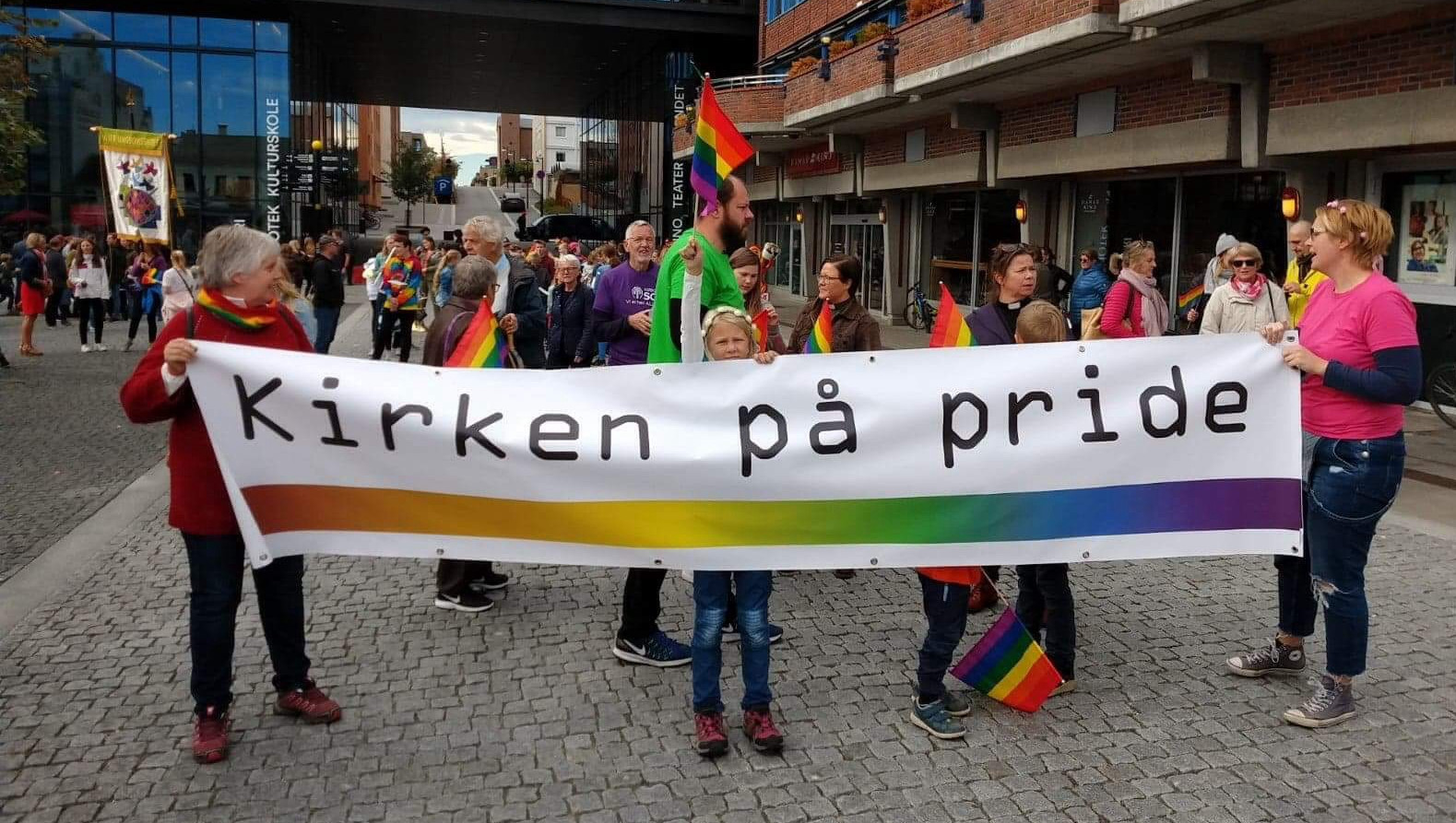 Også i 2018 var kirken representert i paraden i Hamar. Foto: Per Erik Engdal