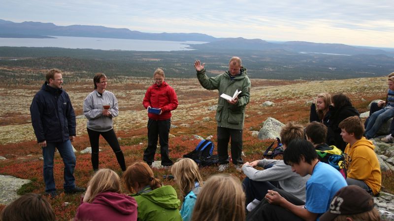 Her er det nattverd for konfirmanter i Trysil : Helga M Berg