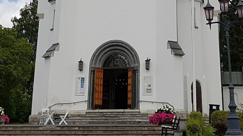 Hamar bispedømme må nedbemanne med 9 årsverk. Kuttene vil svekke kirkens tilbud og prestens tilstedeværelse i mange lokalsamfunn.