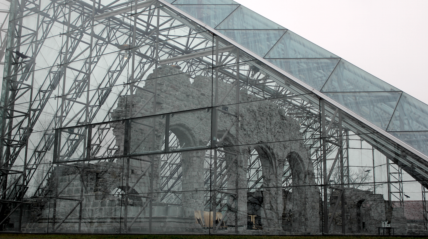 Hamardomen. Glassoverbygget sto ferdig i 1998. Foto: Liv Torhild Bråthen