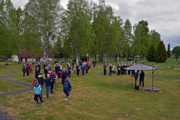 Omriss grue kirke Foto Steinar Bekkevold.JPG