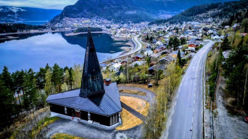 Valdres trenger prost. Hovedsete er her på Fagernes ved Strandefjorden. Foto: Jostein Enger