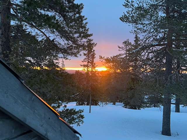 Kjærligheten er sterkere enn døden. Det ble lys! Foto: Hamar bispedømmeråd