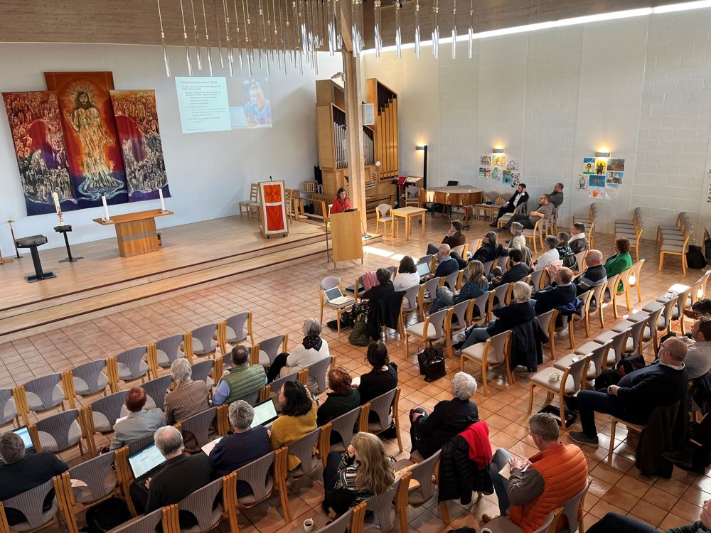 Det var rom for alminnelige liv da proster og kirkeverger var samlet til felles lederforum i Storhamar kirke. 