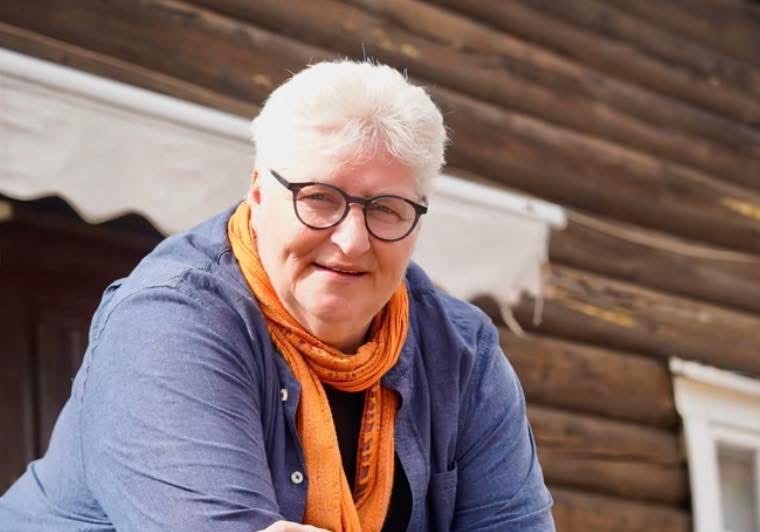 Cynthia Slomp Renaa arbeider til dagleg som sokneprest. Foto: Kari Margot Odnes / Fjuken