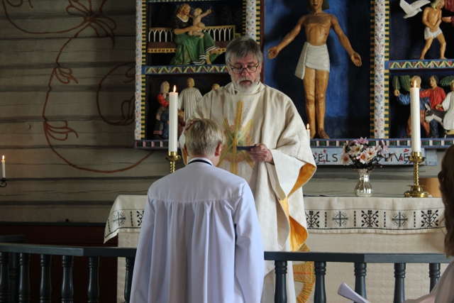 Anders Helset Eriksen (57) har jobbet som prest i Sør-Odal siden han ble uteksaminert til cand. theol fra Teologisk fakultet i 2016. Foto: Mari Bratt