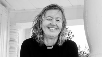 Hilde Johannessen blir sokneprest i Nes fra 15. juni 2026. Foto: Vanja Nilsen