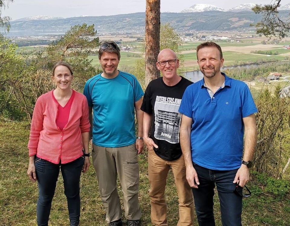 Sjukehusprestane og sjukehusdiakonen i Helse Møre og Romsdal møter alle slags menneske i alle slags situasjonar i livet: Frå v. sjukehusdiakon Toril E. K. Holm (Kristiansund) ,sjukehusprest Odd Erling Vik Nordbrønd (Volda), sjukehusprest Odd Arne Skogen (Ålesund), sjukehusprest Håvard Ervik (Molde)    