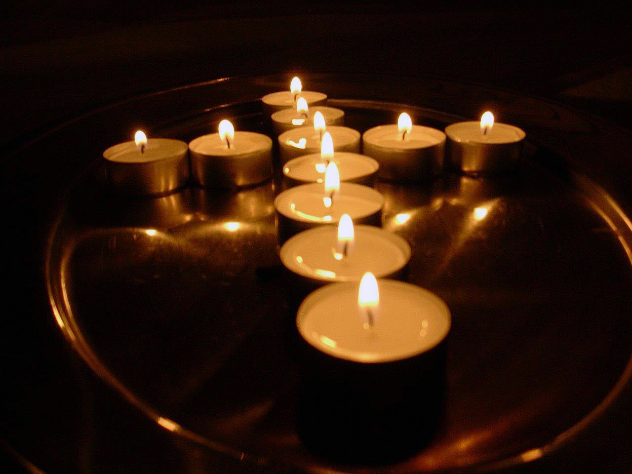 Ved oppstart av fysiske samlinger for barn og unge, prioriter arbeidet med årets konfirmanter, heter det i den nye smittevernveilederen for barne- og ungdomsarbeid i Den norske kirke. 