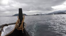 Borgundknarren på veg til Giske kyrkje