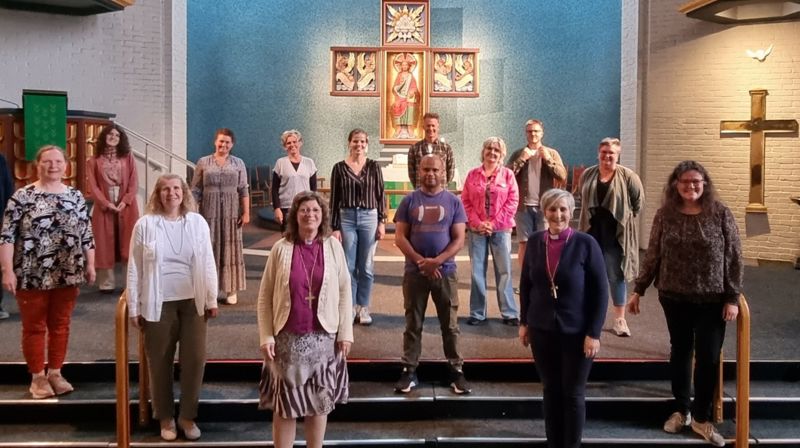 Samling for studenter på veg til prestetjeneste