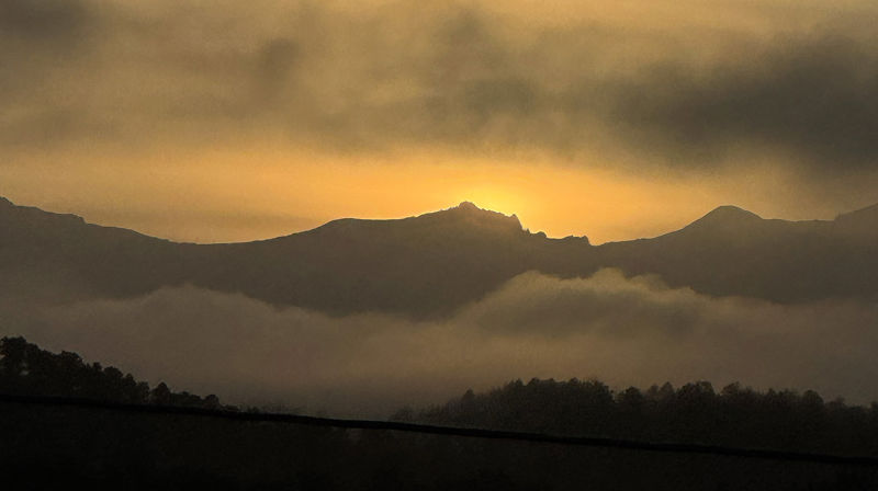 "Gudsnærværet som gir lys i en mørk tid. Lyset som bryter mørket og tenner håp – og tro", skriver biskop Ingeborg Midttømme i sin julebetraktning 2024.